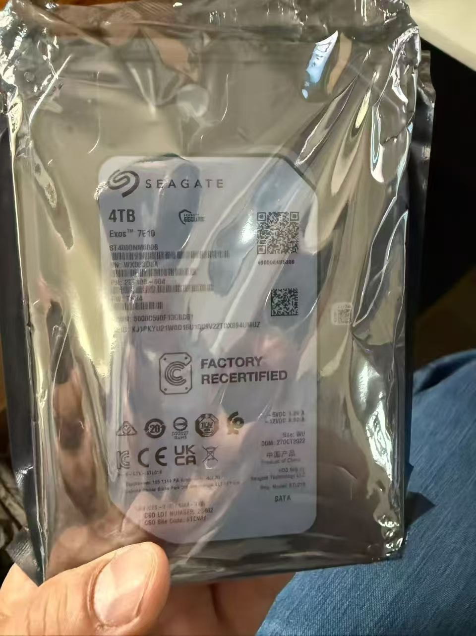 ST4000NM000B R盤.jpg