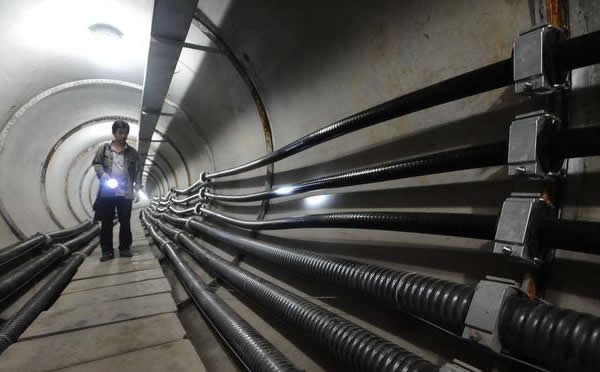 ��|���϶��c�z�y